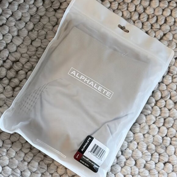 Alphalete Contour Ultra-High Rise Legging - Grand Central - Picture 3 of 4